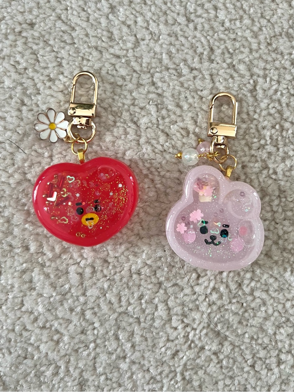 BTS bt21 tata and kooky resin shaker keychains